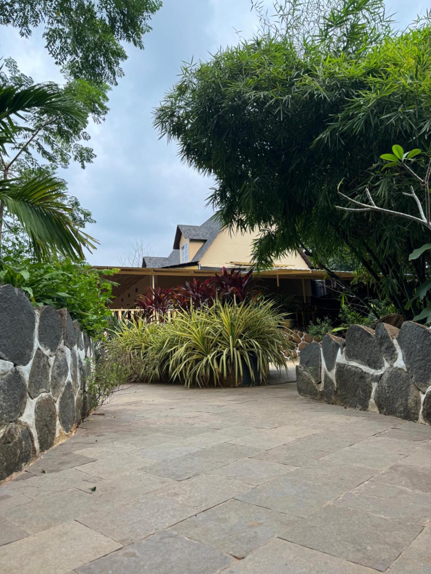 Chikoo Farm * Bangalore